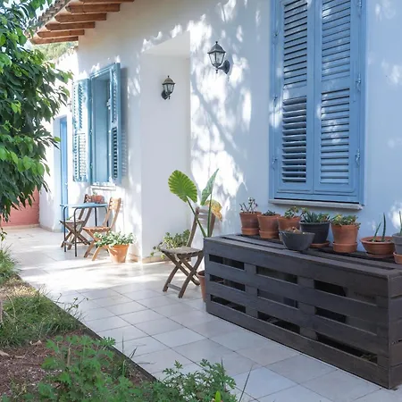 Ananke Bed & Breakfast *