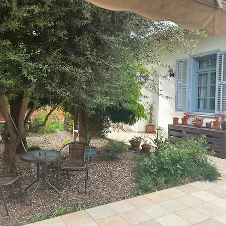 Bed and breakfast Ananke Nicosia