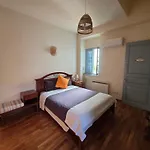 Ananke * Nicosie